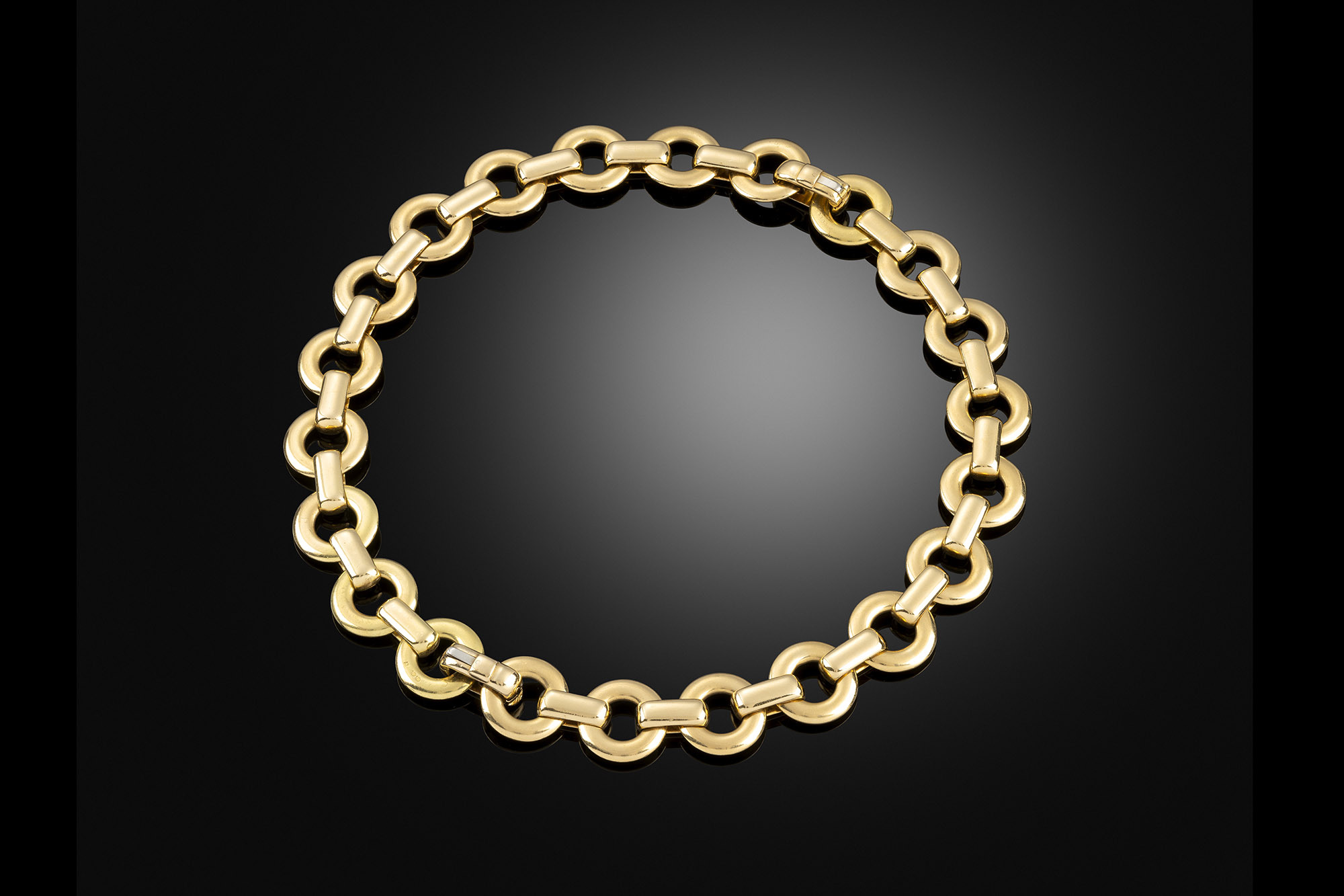 Antique Jewellery Photographer Karen Bengall